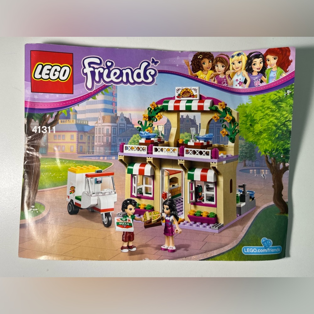 Heartlake pizzeria: Lego friends set